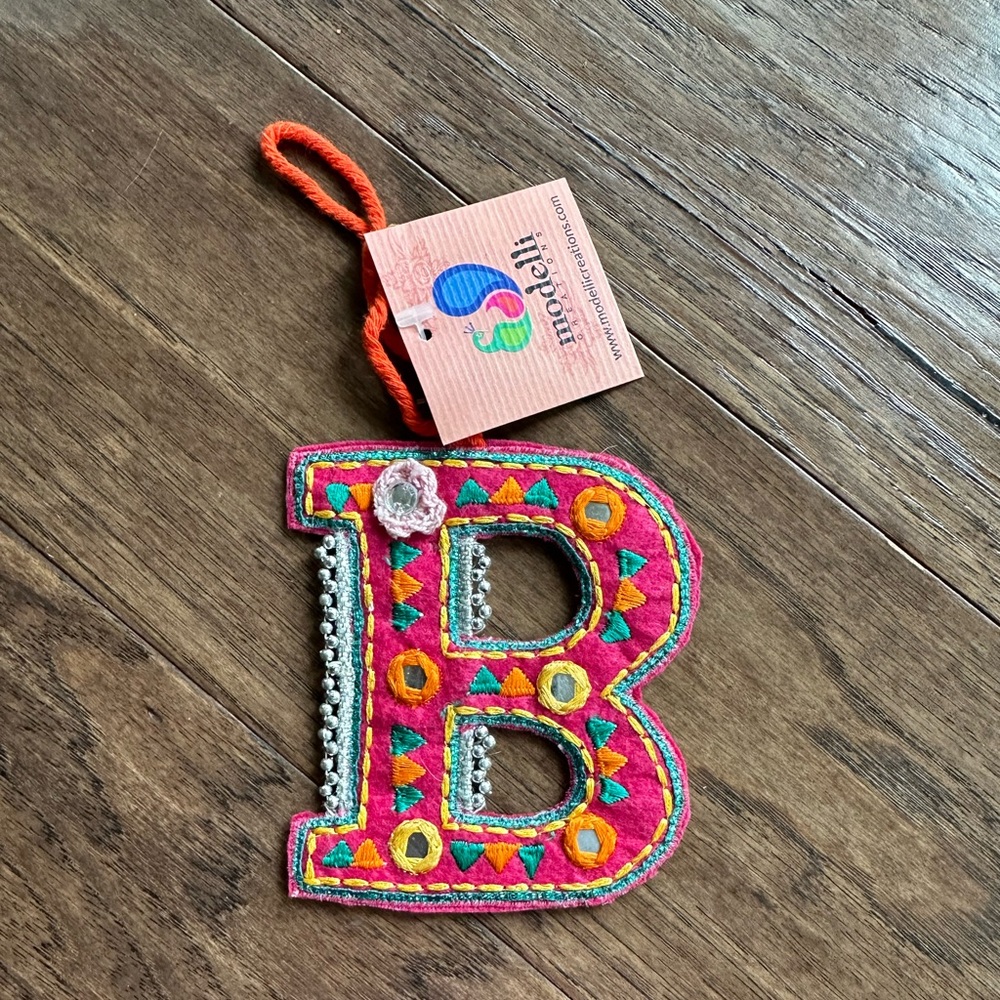 Felt Letter B Ornament /Present Topper